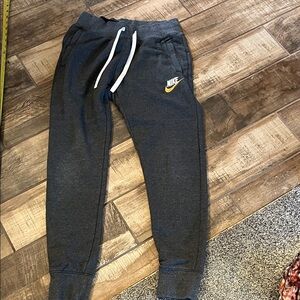 Nike women’s fleece joggers